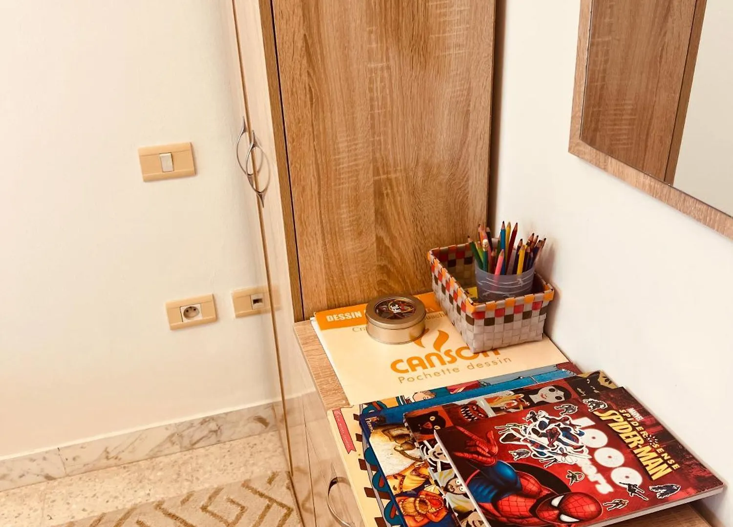 Apartment Ennasr, Apt Tres Bien Equipe, Central Et Paisible Borj Turki